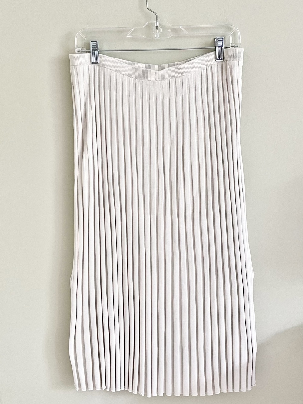 Eileen Fisher pleated silk and cotton skirt